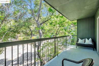 2700 Le Conte Ave unit 301, Berkeley, CA 94709 - photo 5