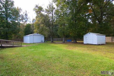 Alternate view of backyard 1
