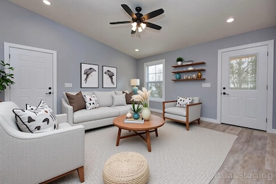 301 W Bedford St, Marshfield, MO 65706 - photo 3