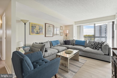 Chelsea Towers unit 1001, Bethesda, MD 20817 - photo 6