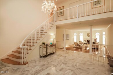 008-Foyer-866121-mls