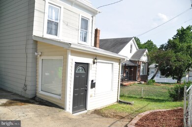 630 Larchmont Ave, Capitol Heights, MD 20743 - photo 7