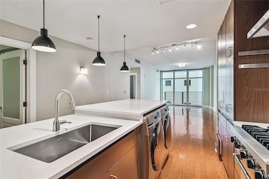 Grand Central at Kennedy West unit 1028, Tampa, FL 33602 - photo 4