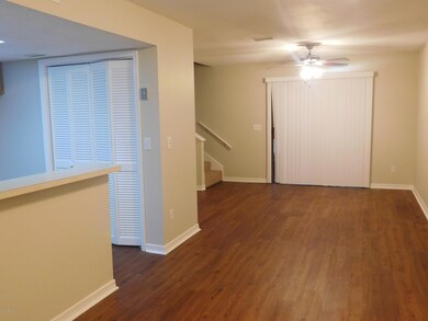 7651 Jana Ln S, Jacksonville, FL 32210 - photo 3