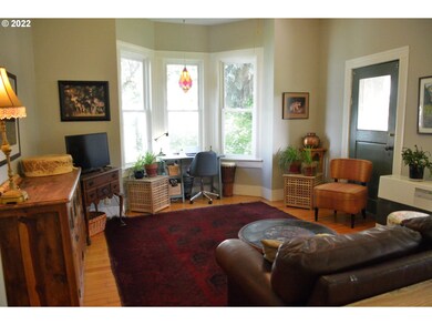 207 N Main St, Halfway, OR 97834 - photo 4