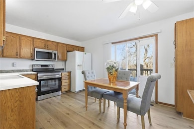 918 SE Kingscross Rd, Blue Springs, MO 64014 - photo 7