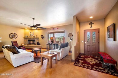 Living Room Off Entry