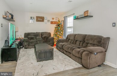 6352 Jacobs Ct, Sykesville, MD 21784 - photo 2