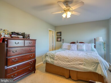 437 Mcdaniel Dr, Purcellville, VA 20132 - photo 7