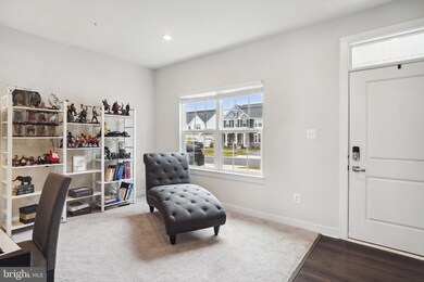 5309 Striped Maple St, Frederick, MD 21703 - photo 4