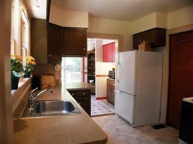 517 W Main St, Niles, MI 49120 - photo 4