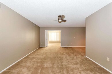 10011 W Caron Dr, Sun City, AZ 85351 - photo 4