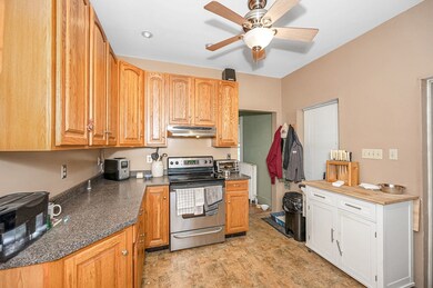 7 E Dracut Rd, Methuen, MA 01844 - photo 4