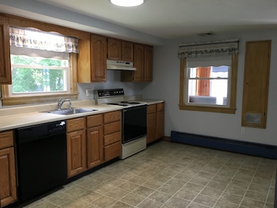 1275 Lakeview Ave, Dracut, MA 01826 - photo 3