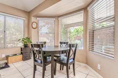 7 - breakfast nook