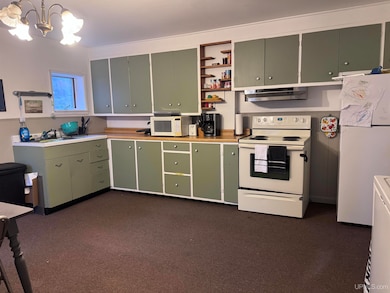 25829 Lake Linden Ave, Calumet, MI 49913 - photo 5