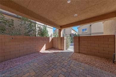 OVERSIZED PRIVATE COVERED PATIO