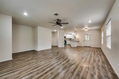 1506 N Buffalo Ave, Cleburne, TX 76033 - photo 5