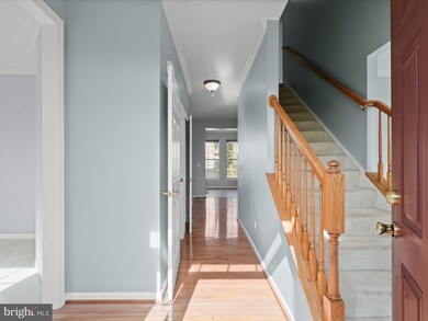 6713 Selbourne Ln, Gainesville, VA 20155 - photo 4