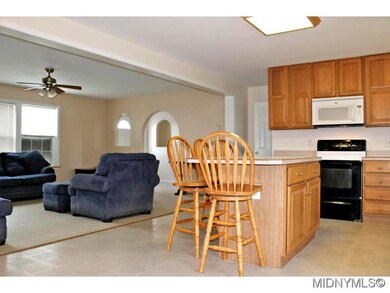 Breakfast Bar/Island