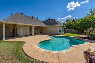 Fabulous home for indoor, as well as outdoor, ente