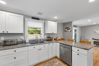 182 Eastern Ave, Rochester, NH 03867 - photo 5