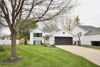 1447 Elmwood Ct, West Fargo, ND 58078 - photo 2