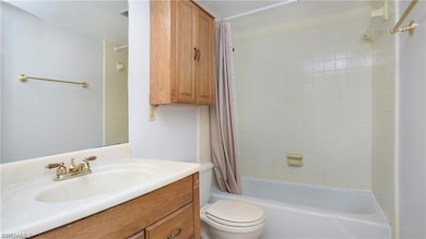 600 Valley Stream Dr unit I, Naples, FL 34113 - photo 6