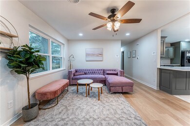 806 Carson Dr, Bentonville, AR 72712 - photo 2