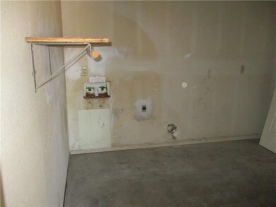 544 Riverview Cir, El Paso, TX 79915 - photo 5