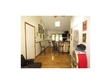 Eat in kitchen Area with Bar