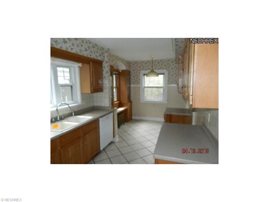 3410 Blanche Ave, Cleveland, OH 44118 - photo 6