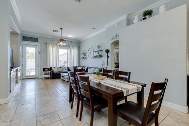 Eat in kitchen