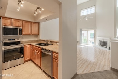 100 E Fillmore St unit 227, Phoenix, AZ 85004 - photo 4