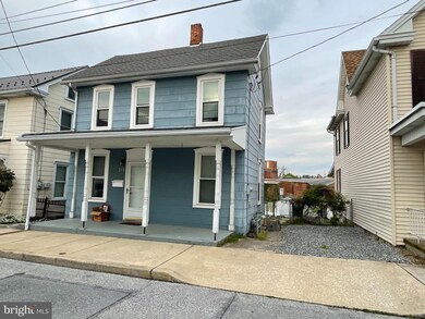 215 Park St, Waynesboro, PA 17268 - photo 2