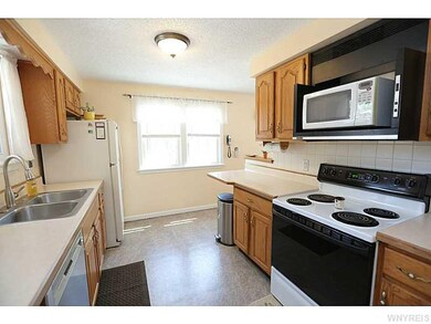 277 Warner Ave, North Tonawanda, NY 14120 - photo 6