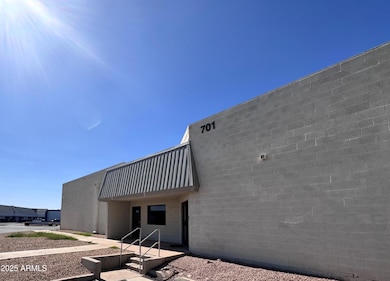 Cover Photo - 701 N Golden Key