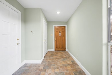 2920 Shady Lake Cir, Carrollton, TX 75006 - photo 2