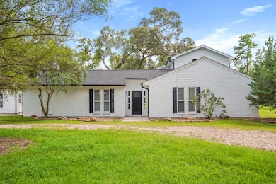 915 Tall Pines Dr, Magnolia, TX 77354 - photo 2