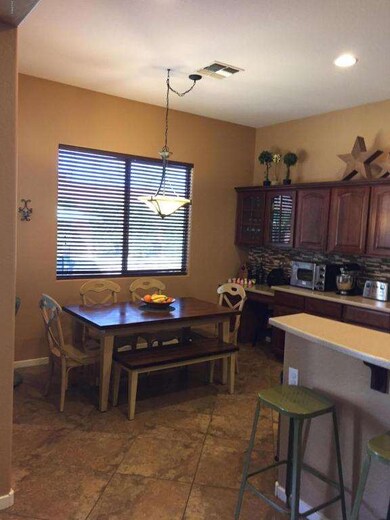 Kitchen dining area