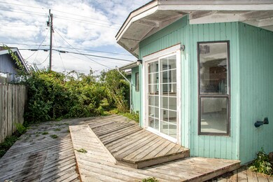 32 Back Deck