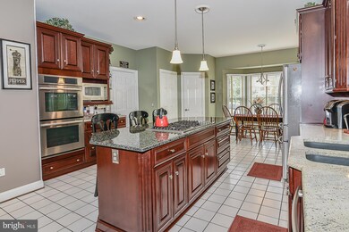 3510 Commodore Ct, Herndon, VA 20171 - photo 4