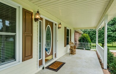 2611 Hidden Cove Rd, Cookeville, TN 38506 - photo 2