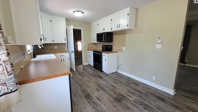 New Flooring in 2022. Newer Kitchen Aid appliances