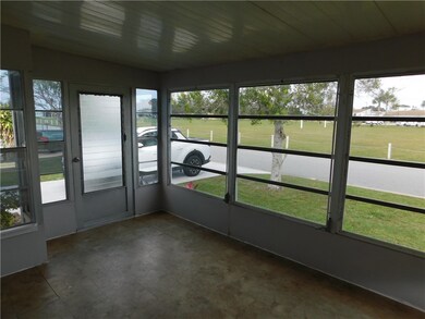 838 Hawthorn Cir, Sebastian, FL 32976 - photo 3