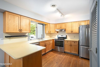 5 Wexford Ct unit 29, Lenox, MA 01240 - photo 4