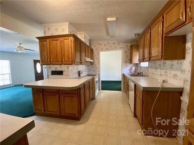 206 Persimmon Cir, Statesville, NC 28625 - photo 6