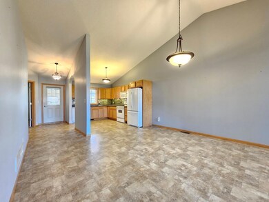 75 Crown Pte Curve, Hudson, WI 54016 - photo 6