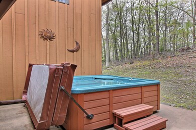 356 Timberlake Rd, Stroudsburg, PA 18360 - photo 3