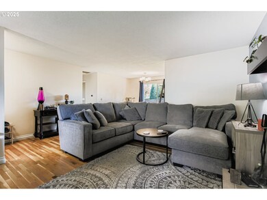 830 SE 214th Ave, Gresham, OR 97030 - photo 7